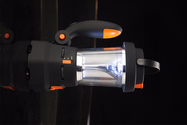 報(bào)警、收音機(jī)、野營(yíng)燈